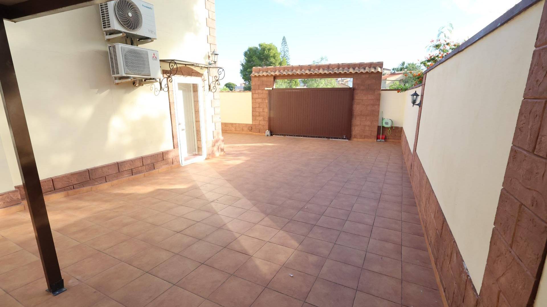 Gebraucht - Unabhängige Villa - Torrevieja - Los Balcones - Los Altos del Edén