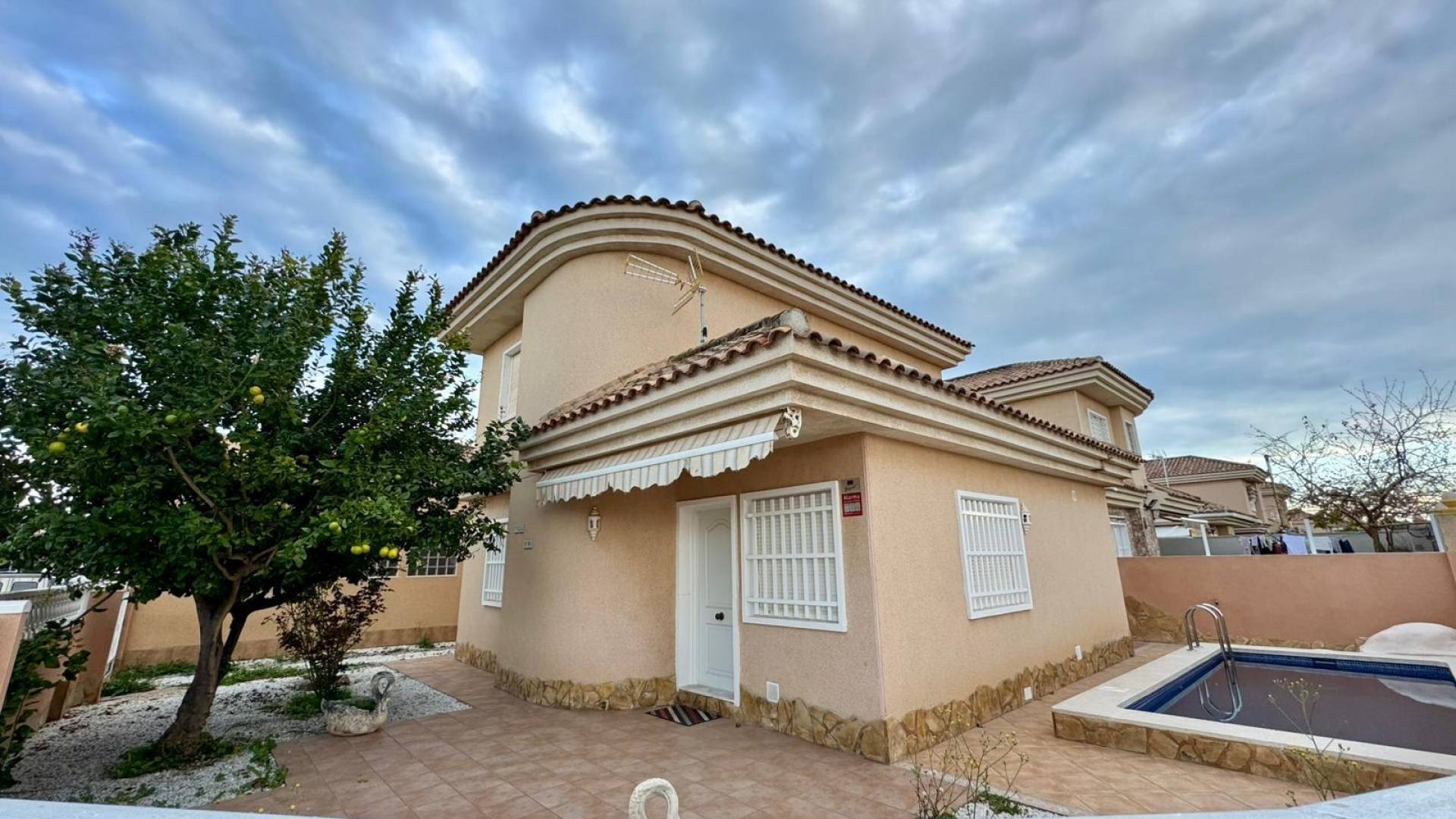 Gebraucht - Unabhängige Villa - Torrevieja - Los balcones