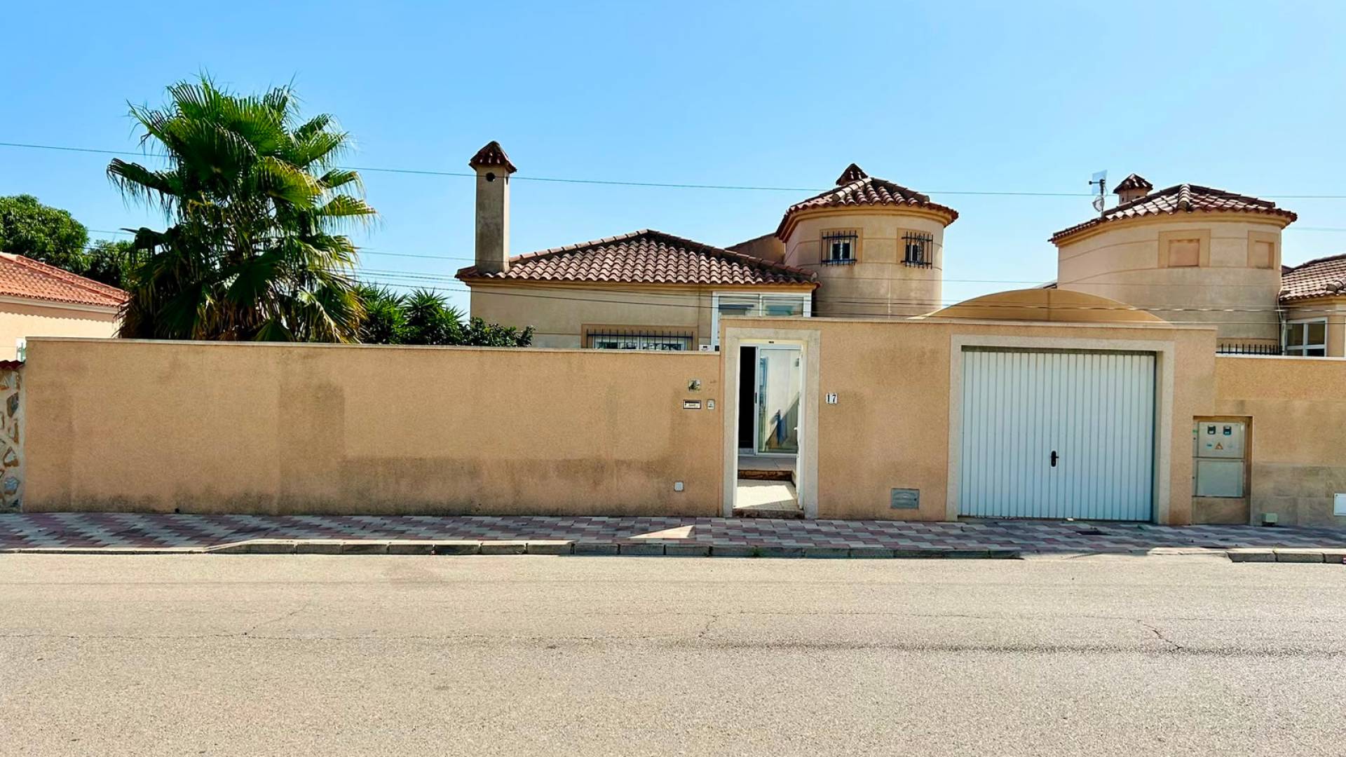 Gebraucht - Unabhängige Villa - Torrevieja - Urbanización San Luis
