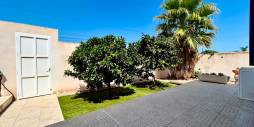 Gebraucht - Unabhängige Villa - Torrevieja - Urbanización San Luis