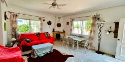 Gebraucht - Unabhängige Villa - Torrevieja - Urbanización San Luis