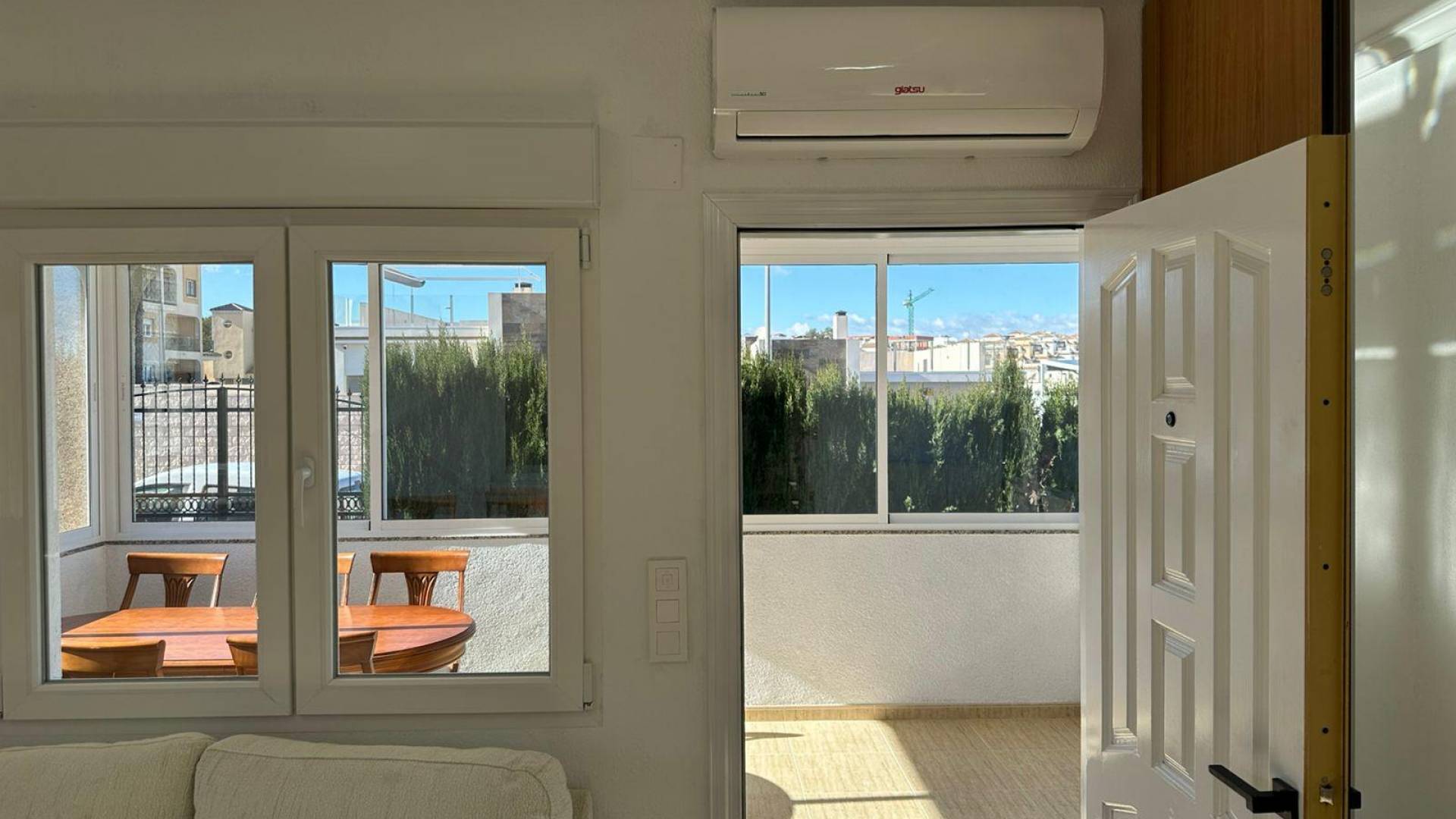 Gebraucht - Unabhängige Villa - Torrevieja - VILLAMARTIN