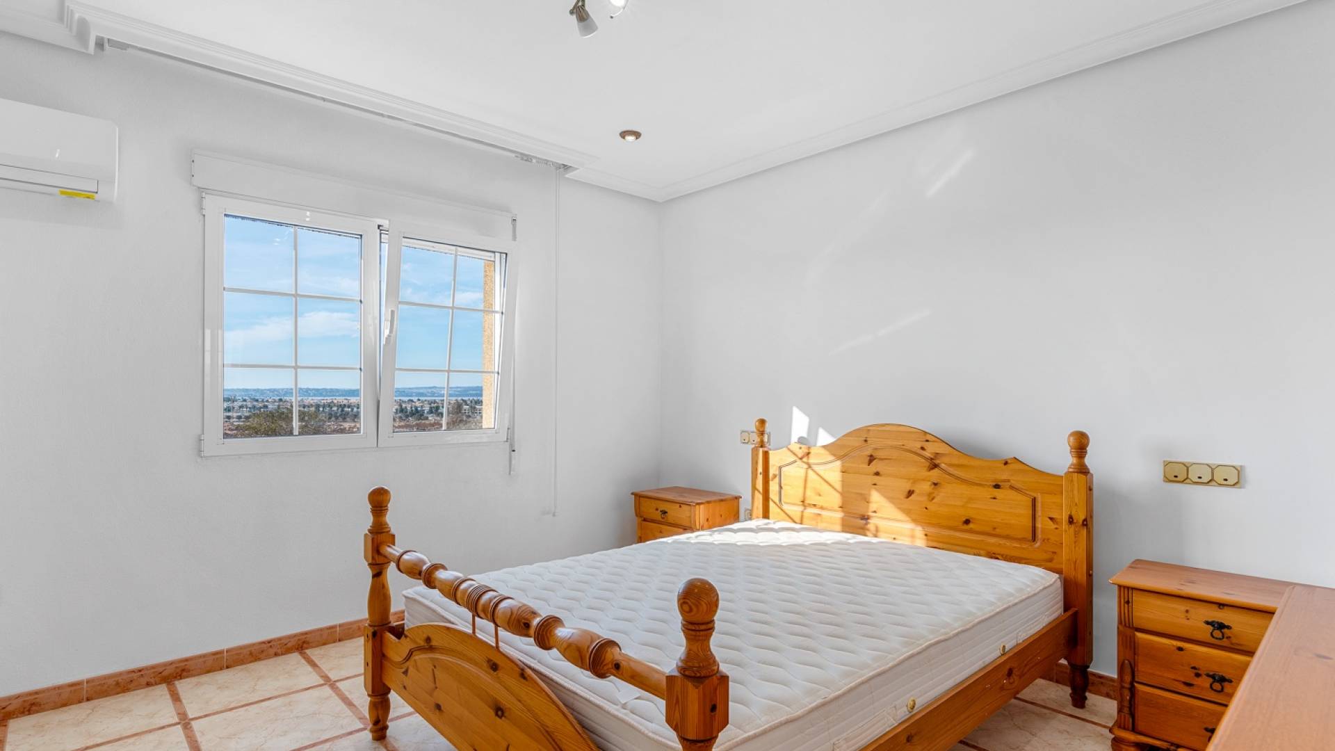 Gebraucht - Unabhängige Villa - Torrevieja - 