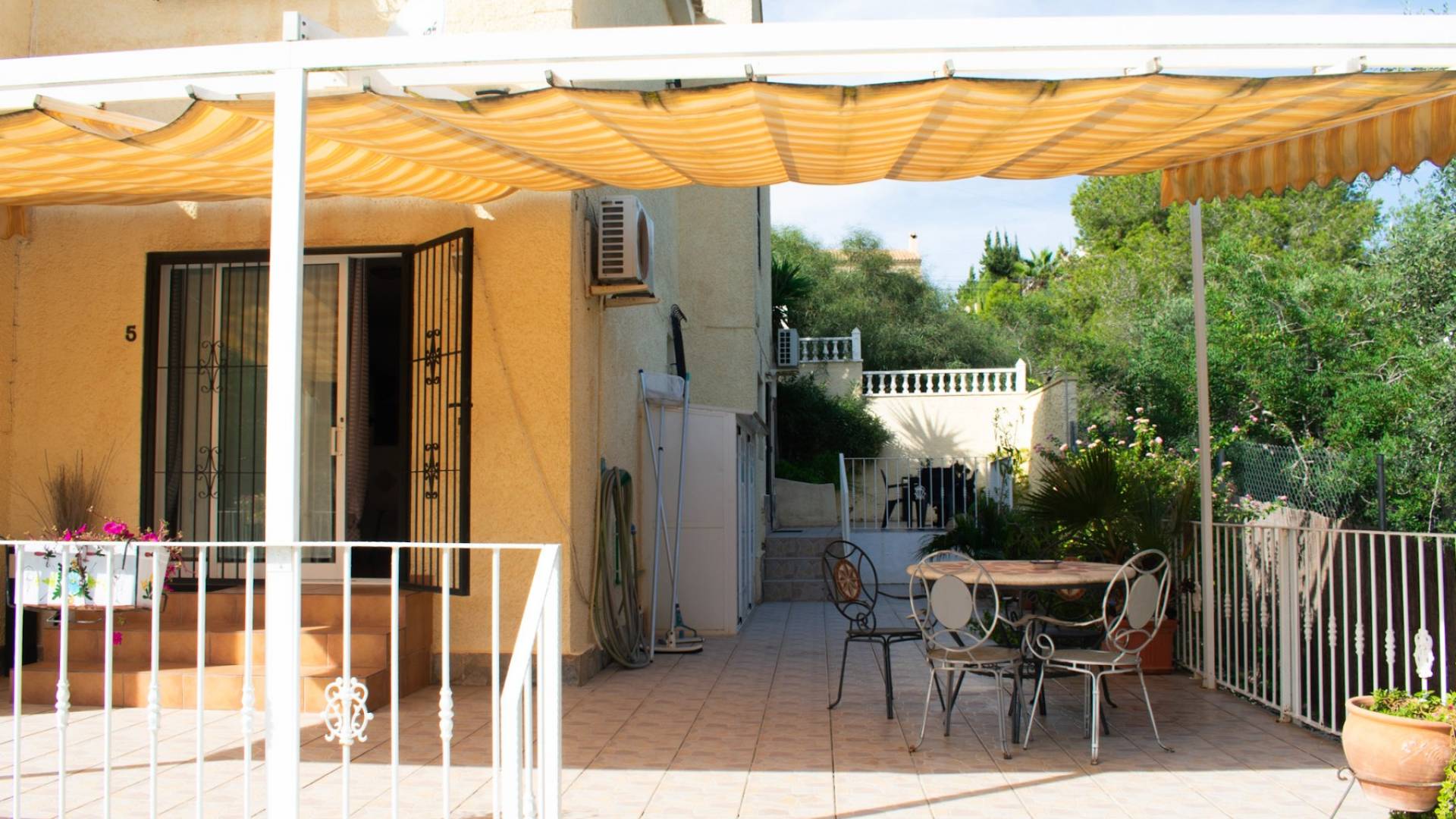 Gebraucht - Unabhängige Villa - Torrevieja