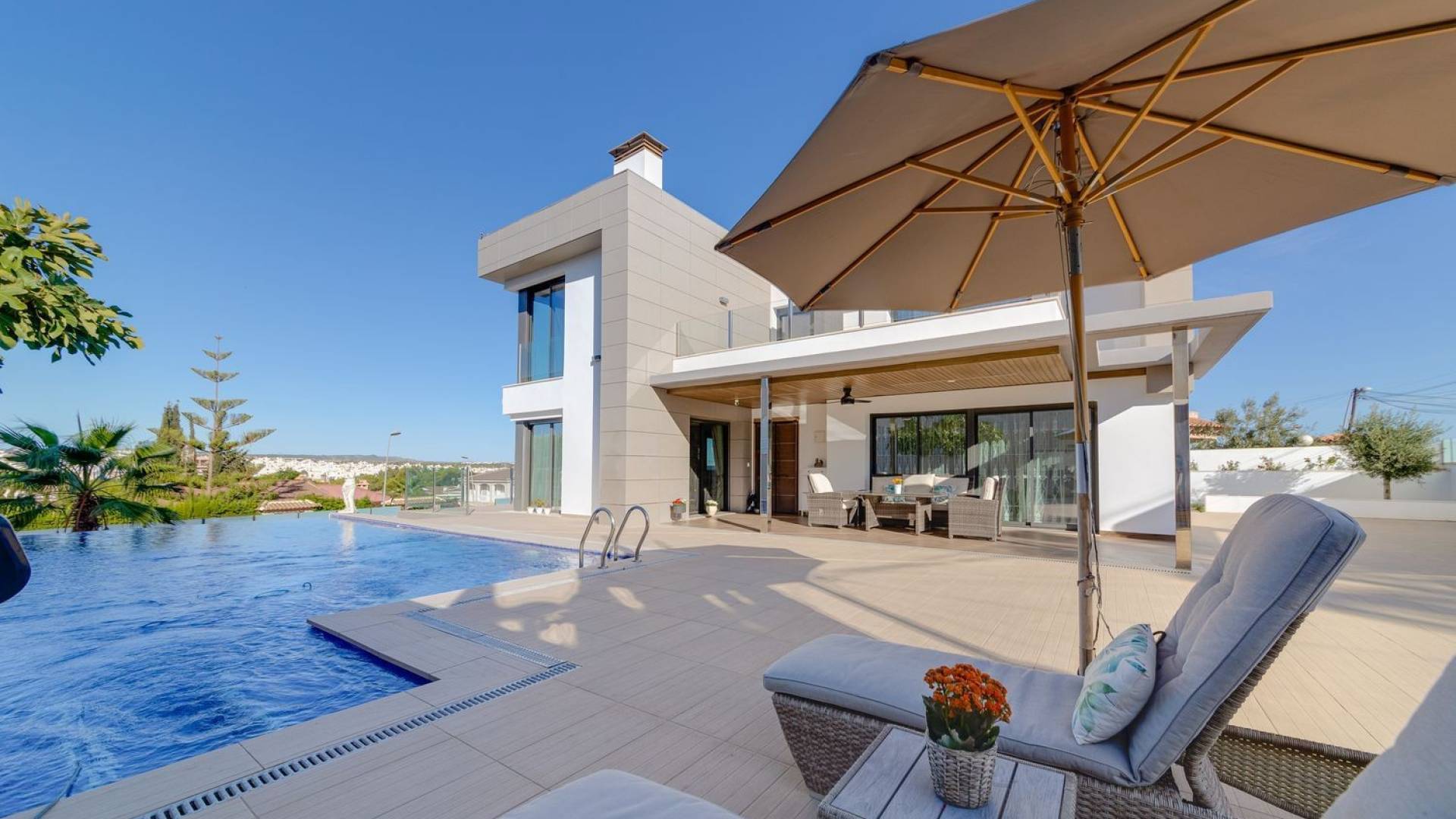 Gebraucht - Unabhängige Villa - Torrevieja