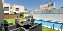 Gebraucht - Unabhängige Villa - Torrevieja