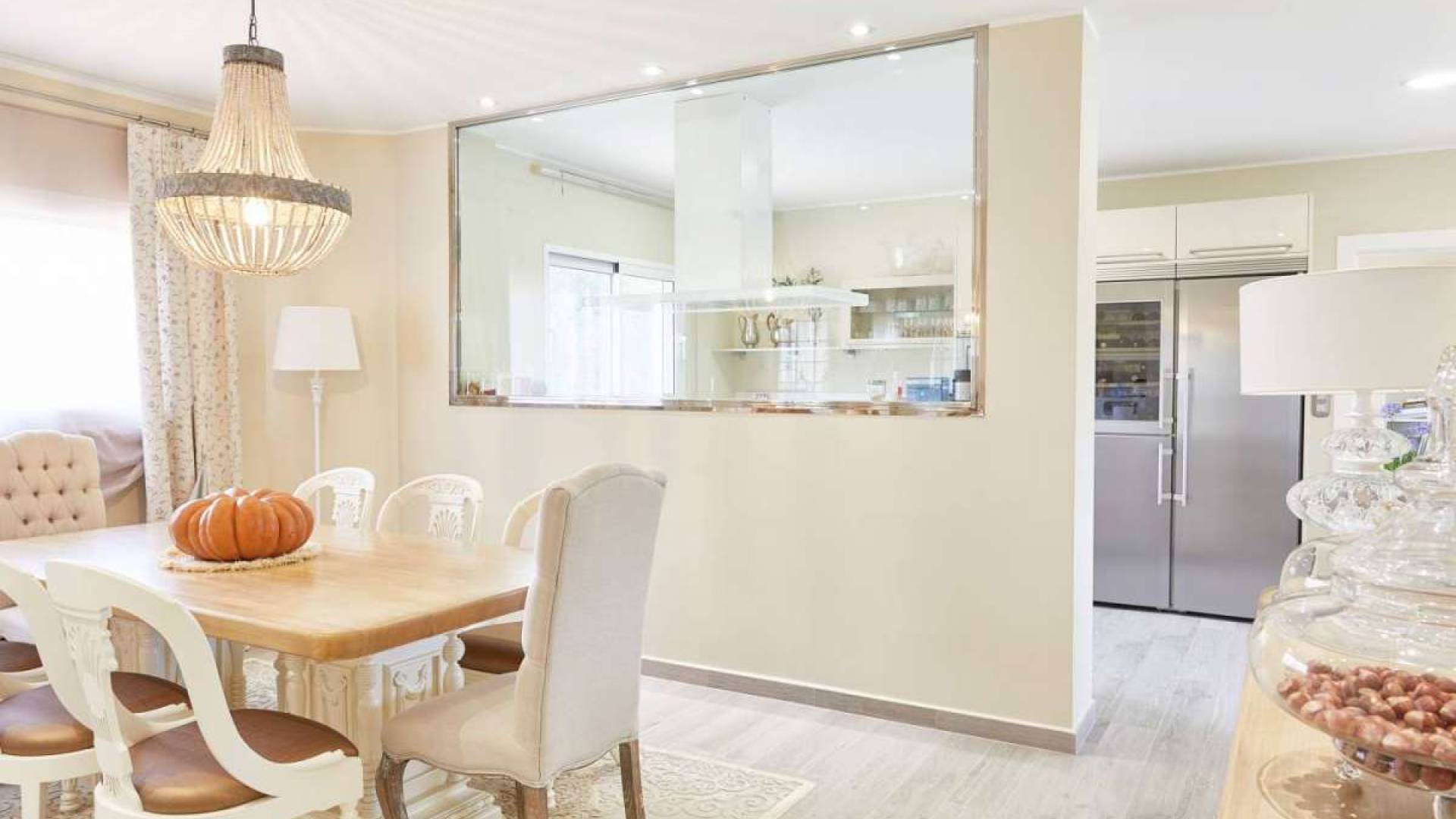 Gebraucht - Unabhängige Villa - 