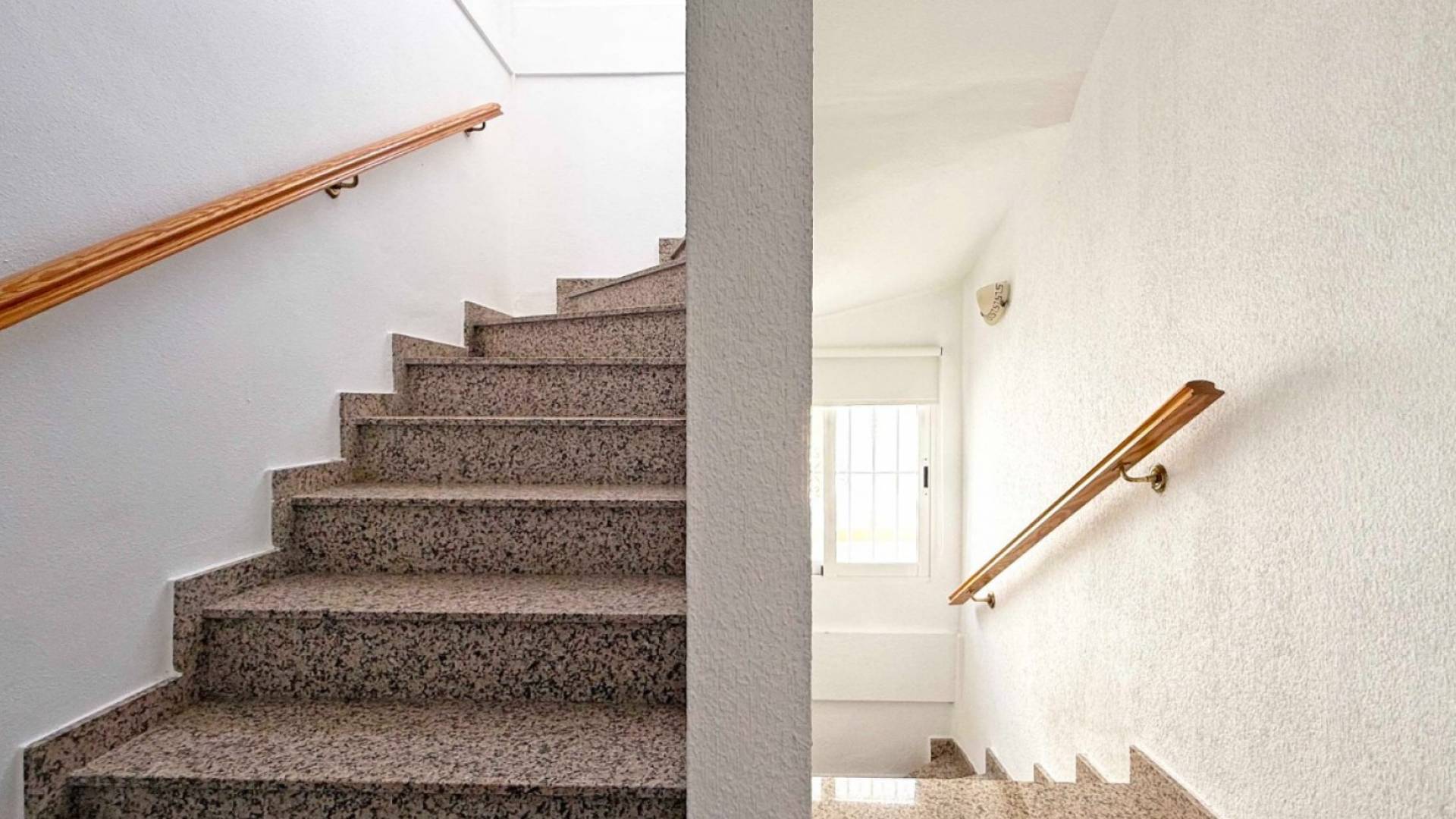 Gebraucht - Villa / Doppelhaushälfte - Orihuela Costa - Los Altos