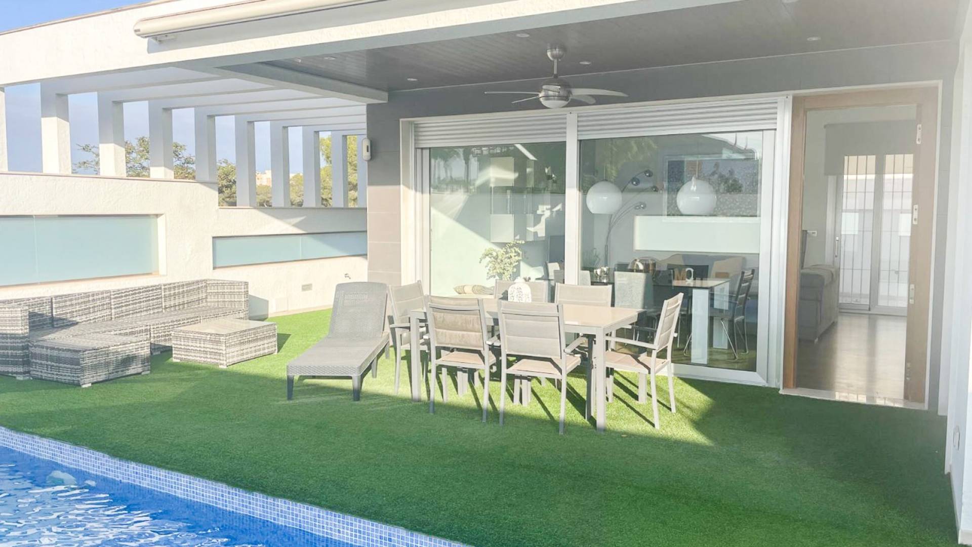 Gebraucht - Villa / Doppelhaushälfte - Orihuela Costa - Mil Palmeras