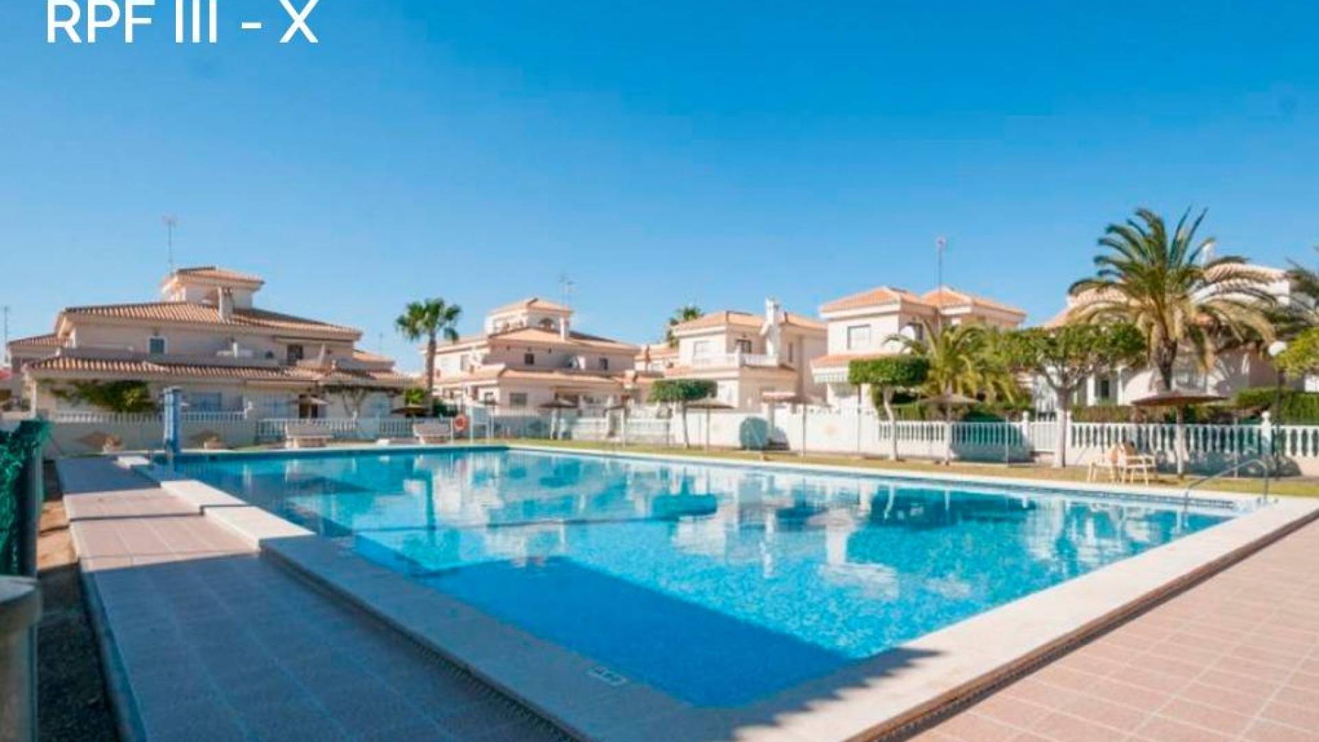 Gebraucht - Villa / Doppelhaushälfte - Orihuela Costa - Playa Flamenca