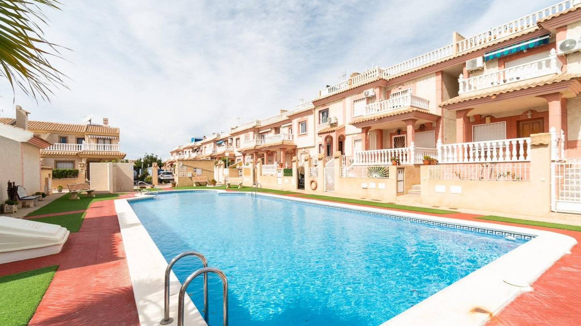 Gebraucht - Villa / Doppelhaushälfte - Orihuela Costa - Punta Prima