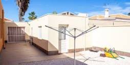 Gebraucht - Villa / Doppelhaushälfte - Torrevieja - La Siesta - El Salado - Torreta