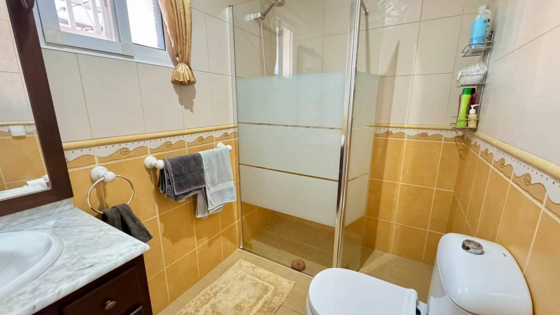 Gebraucht - Villa / Doppelhaushälfte - Torrevieja - Punta prima