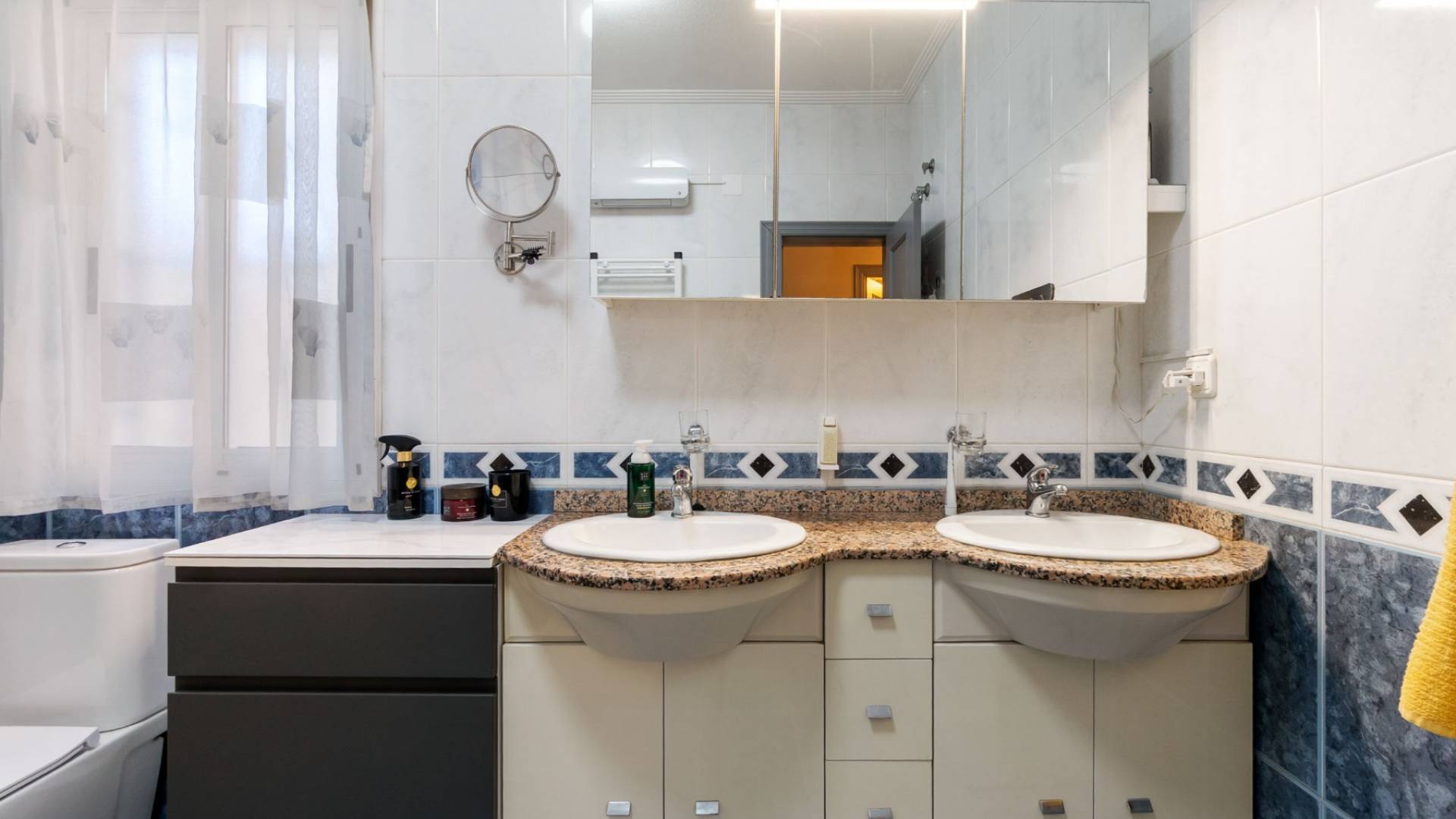 Gebraucht - Villa - freistehend - Torrevieja - 