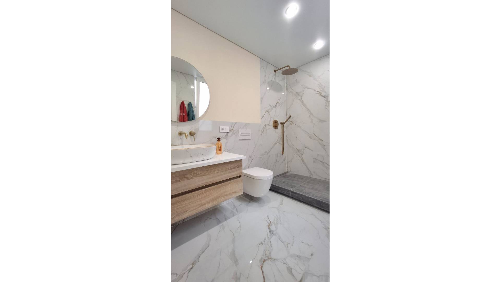 Gebraucht - Wohnung / Maisonette - Torrevieja - Playa Acequion