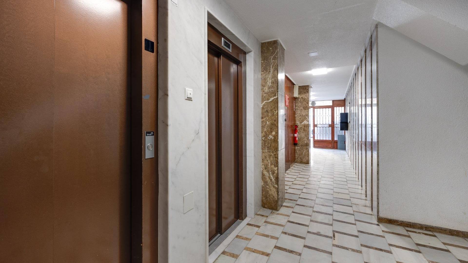 Gebraucht - Wohnung - Torrevieja - Playa de los Naufragos