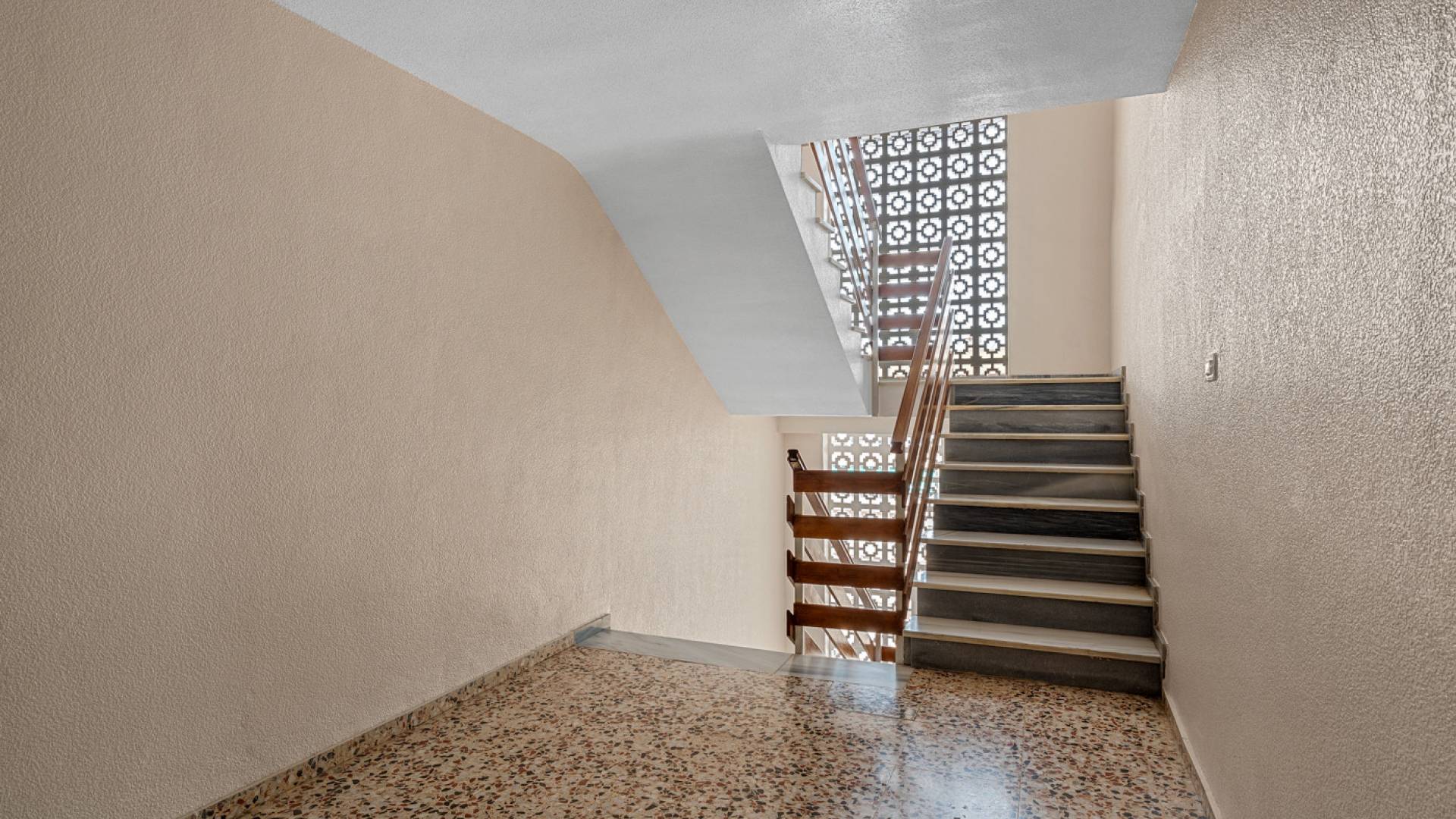 Gebraucht - - WOHNUNG - Torrevieja - 