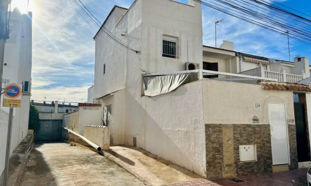 Gefüllt - Gebraucht - Torrevieja - La Loma