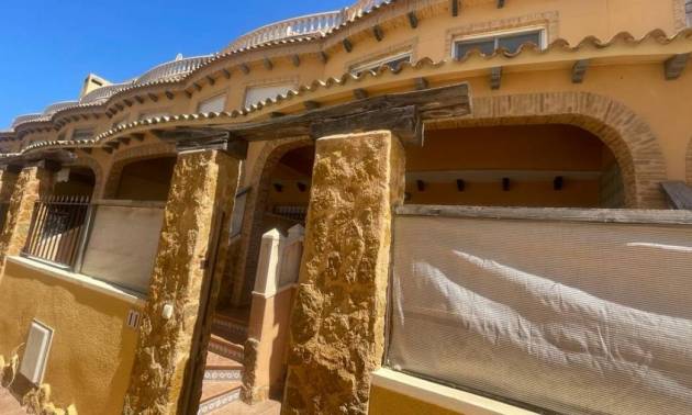 Halfvrijstaand - Tweedehands - Guardamar del Segura - Urbanizaciones