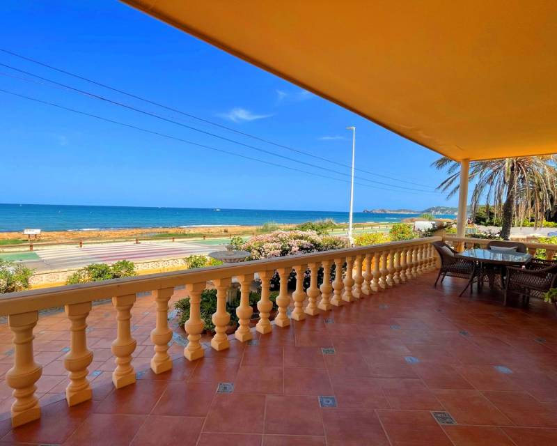 Independent villa · Second hand · Arenales del Sol · Platja de l'Arenal