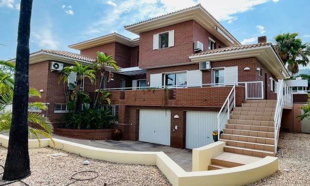 Independent villa - Second hand - Benidorm - Benidorm