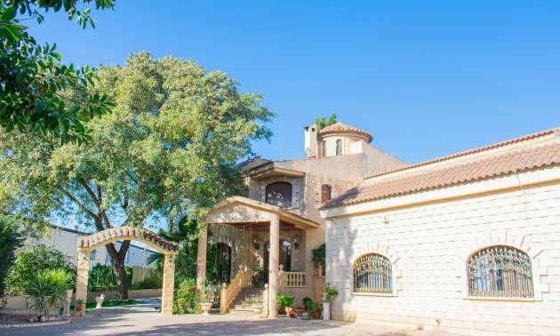 Independent villa - Second hand - Crevillente - Crevillente