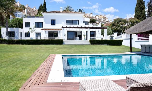 Independent villa - Second hand - Marbella - Nueva Andalucía