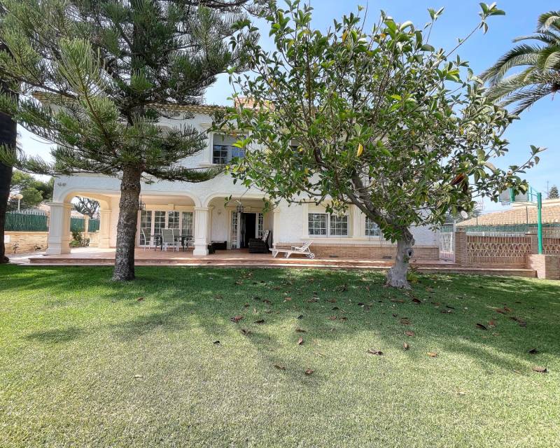 Independent villa · Second hand · Orihuela Costa · Cabo Roig