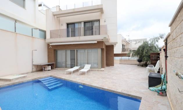 Independent villa - Second hand - Orihuela Costa - PAU 26