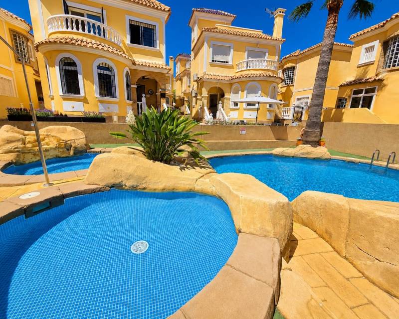Independent villa · Second hand · Orihuela Costa · Villamartin