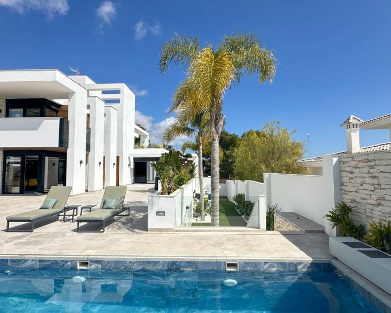Independent villa · Second hand · Orihuela Costa · Villamartín