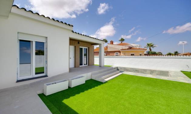 Independent villa - Second hand - Torrevieja - El Chaparral