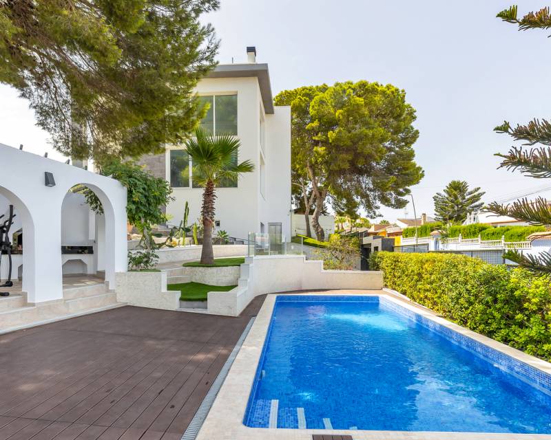 Independent villa · Second hand · Torrevieja · Los balcones