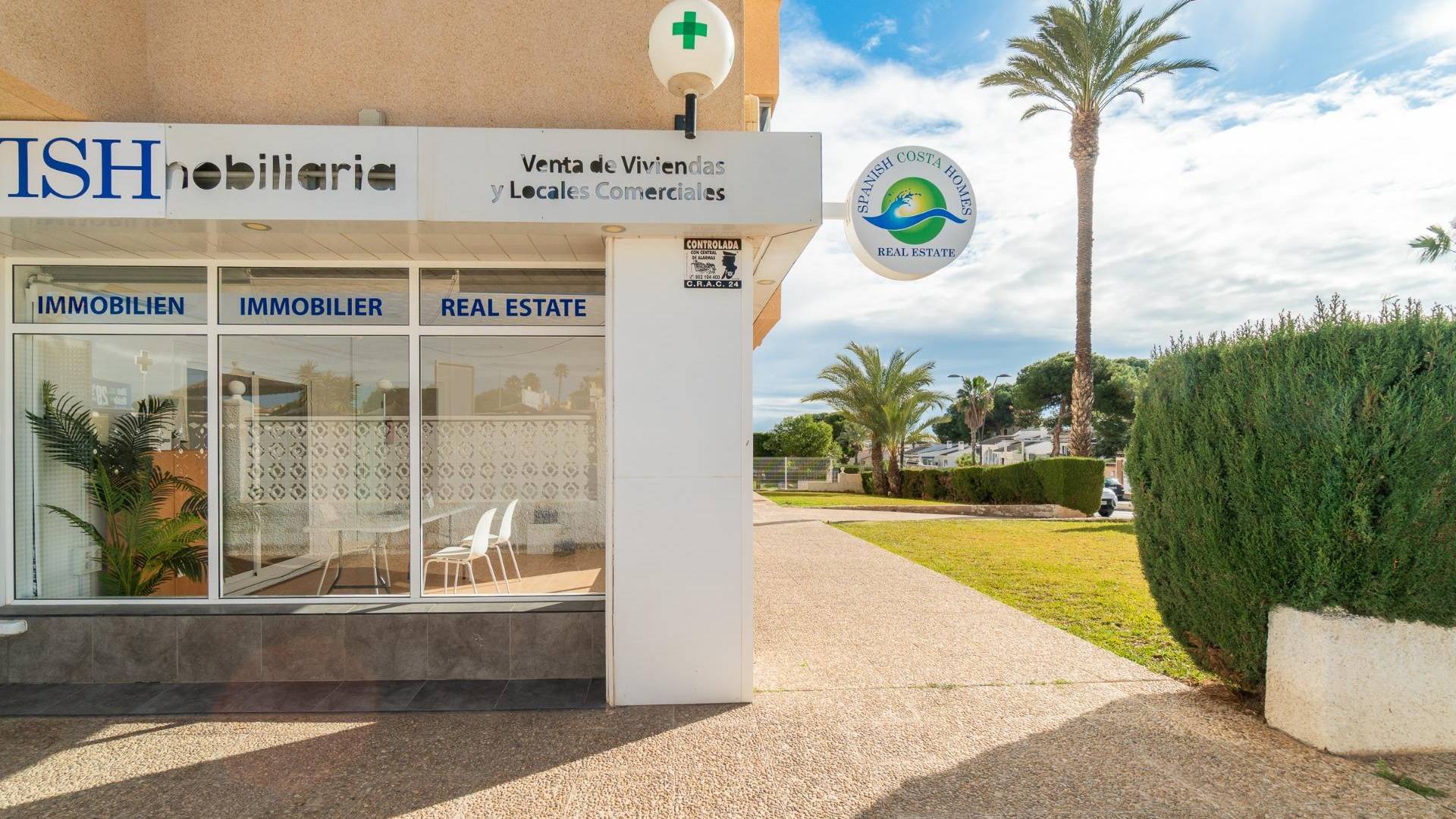 Lange tijd verhuur - Commercieel van Locaux - Orihuela Costa - La Zenia