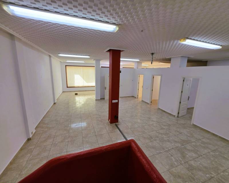 Local Comercial · Alquiler a largo plazo · Teulada · Pueblo