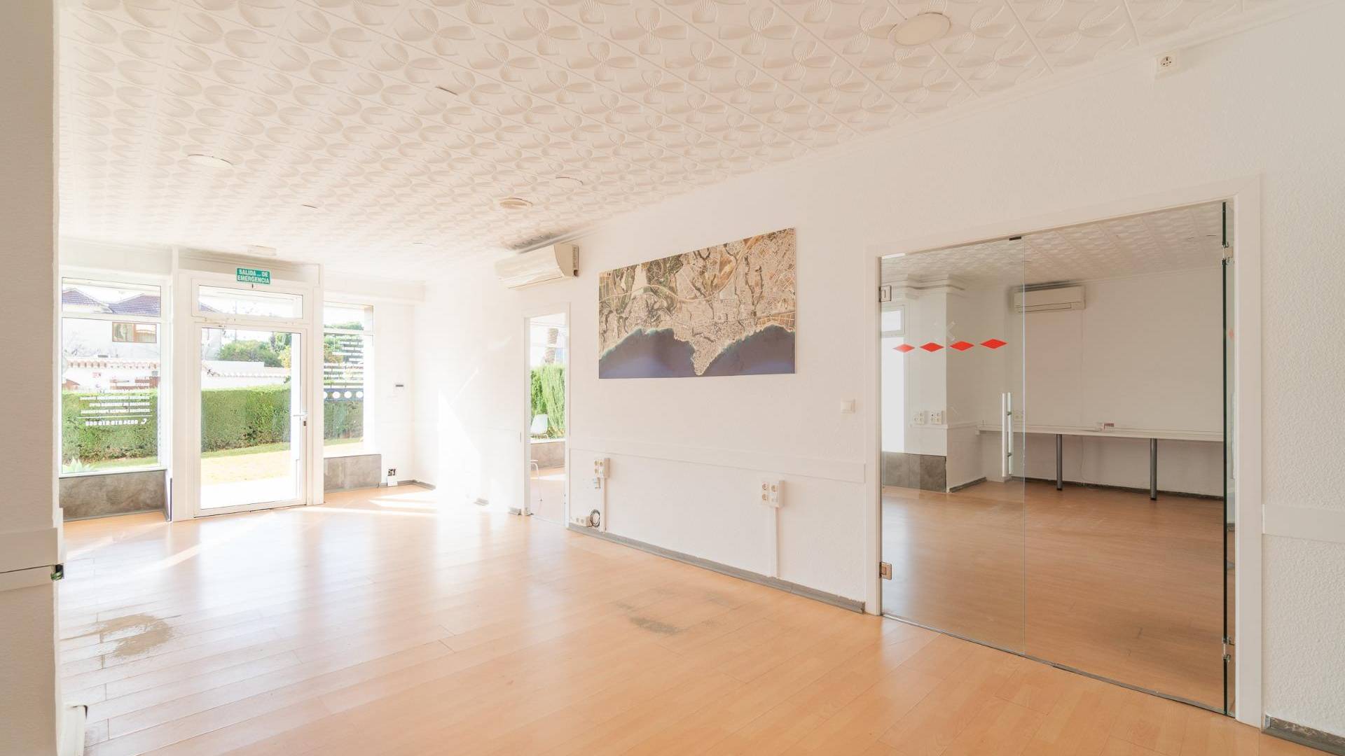 Long time Rental - Commercial premises - Orihuela Costa - La Zenia