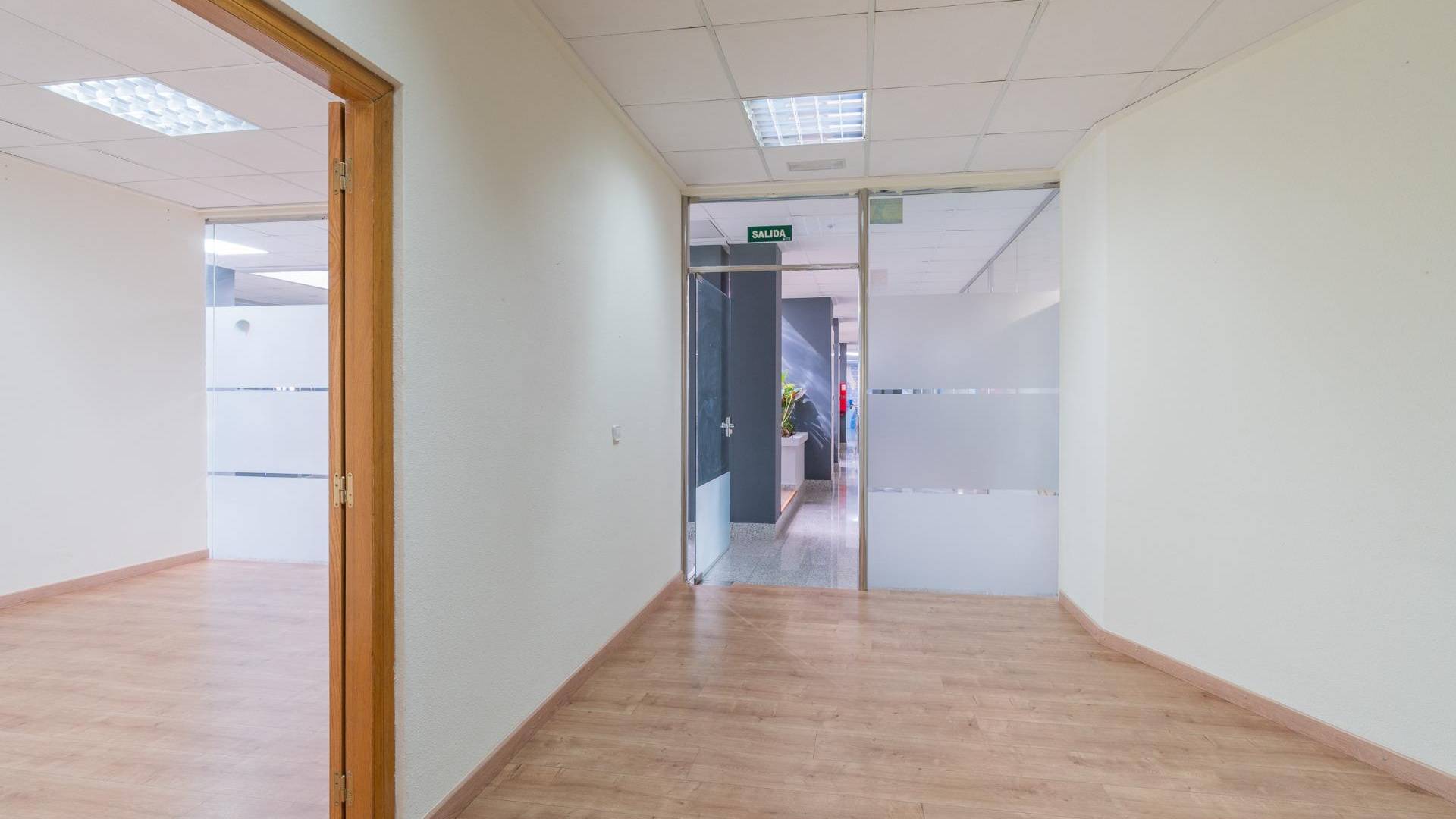 Long time Rental - Commercial premises - Orihuela Costa - Playa Flamenca