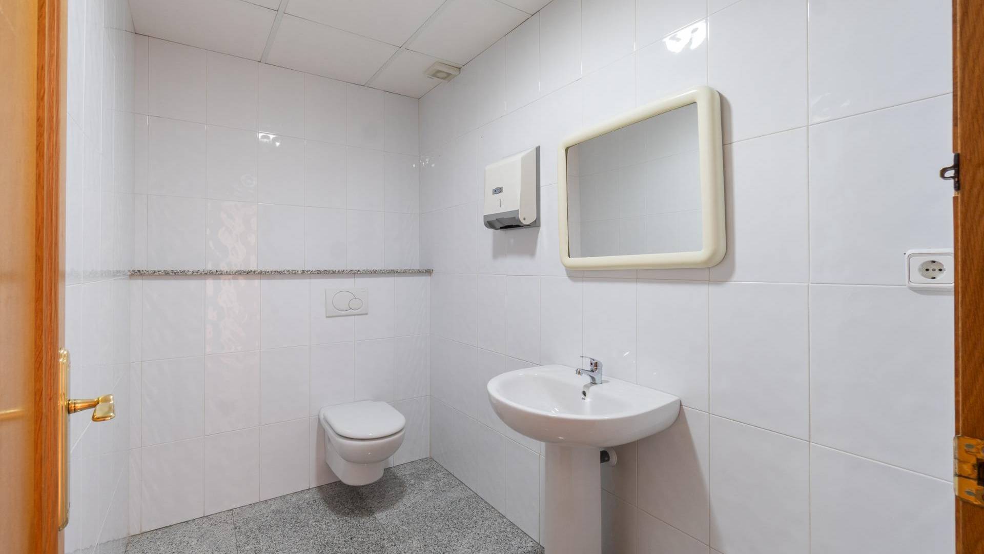 Long time Rental - Commercial premises - Orihuela Costa - Playa Flamenca