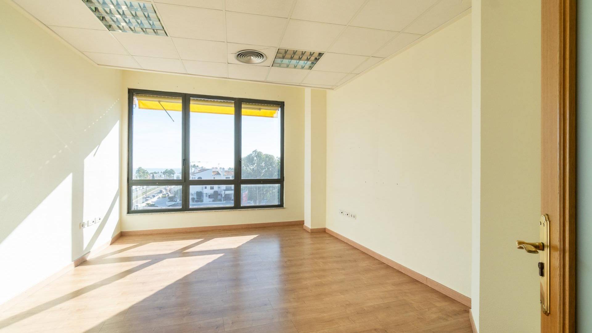 Long time Rental - Commercial premises - Orihuela Costa - Playa Flamenca