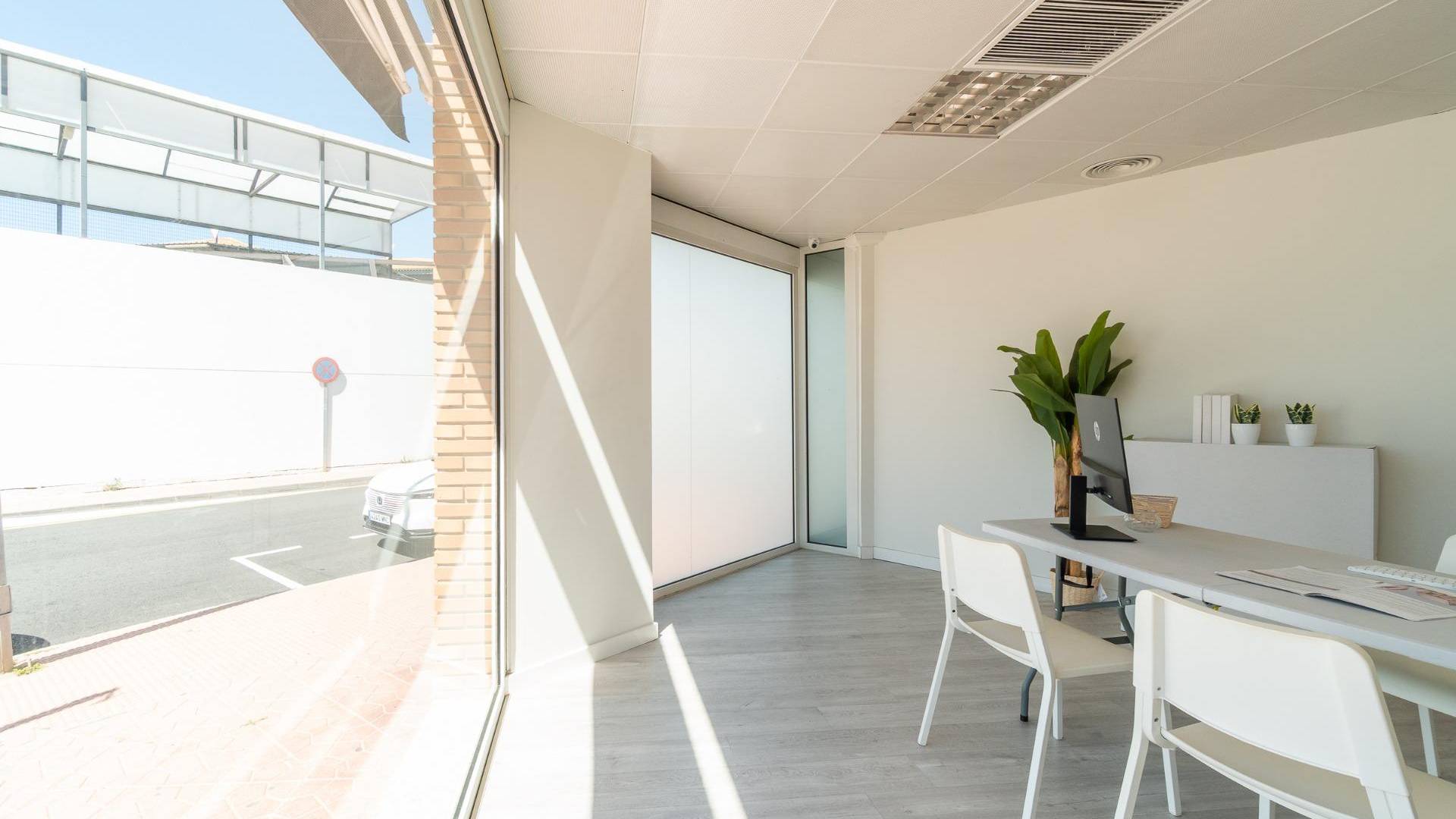 Long time Rental - Commercial premises - Orihuela Costa - Playa Flamenca