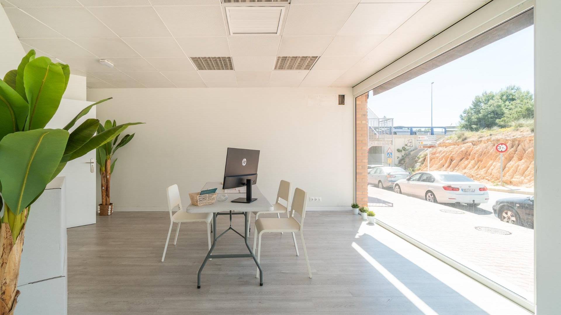 Long time Rental - Commercial premises - Orihuela Costa - Playa Flamenca