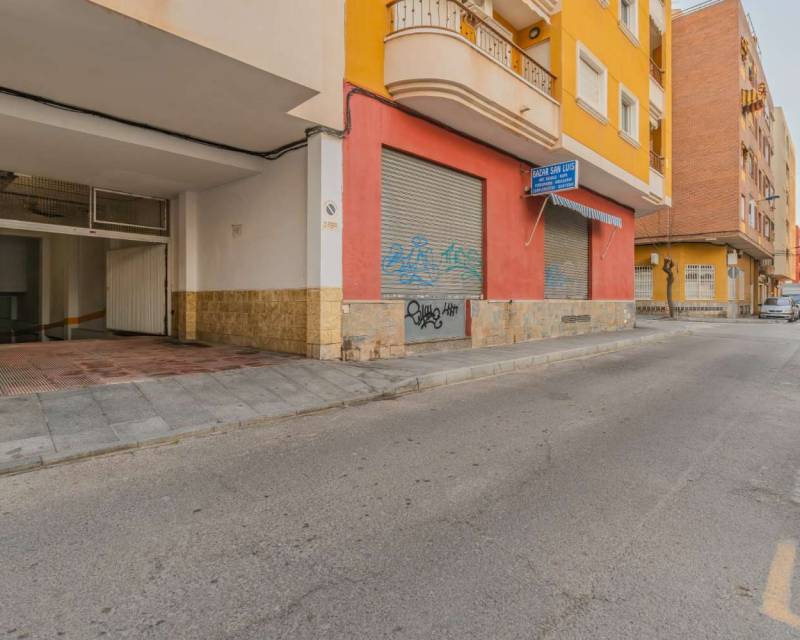 Miejsce parkingowe / garaż · z drugiej ręki · Torrevieja · Parque de las Naciones
