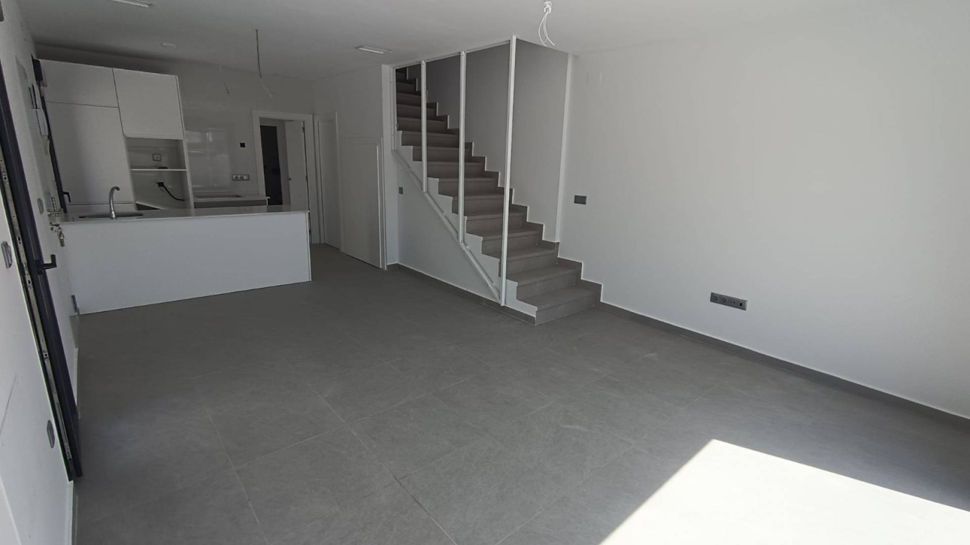 Neubau - Doppelhaushälfte - Daya Nueva