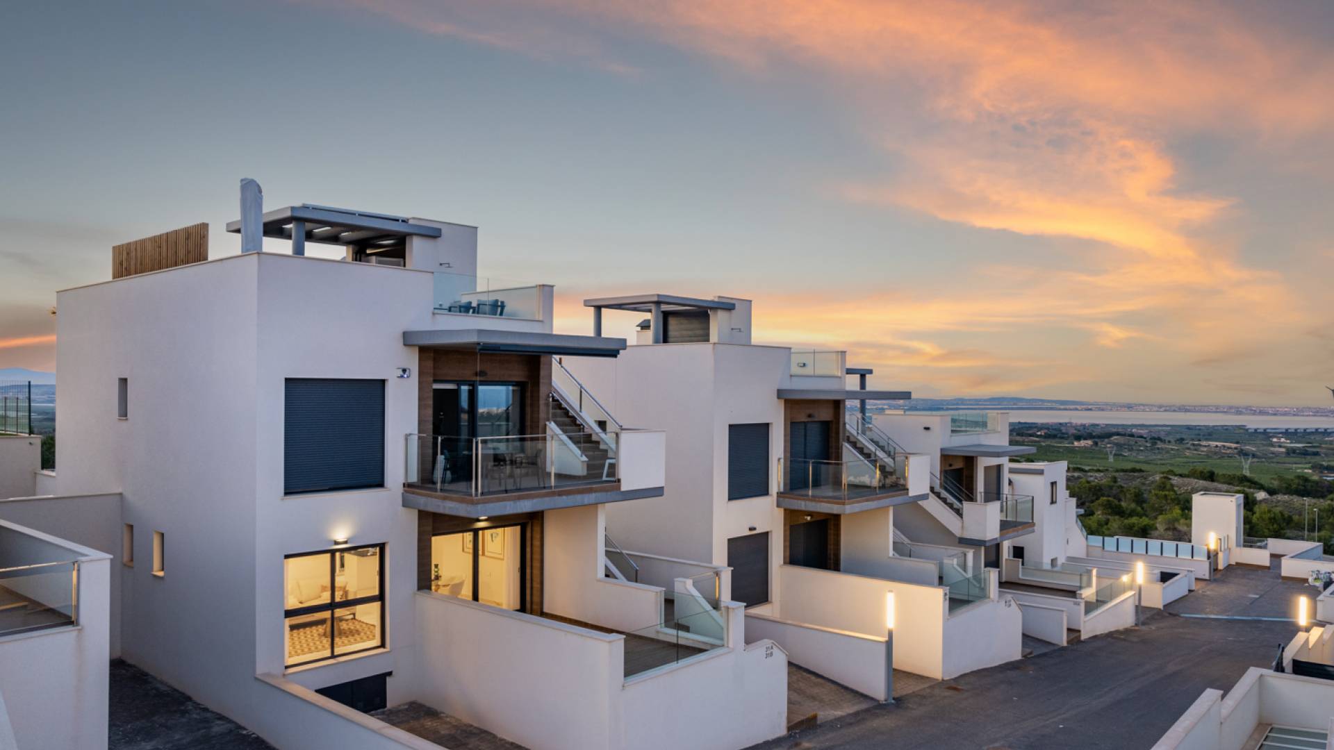 Neubau - Flacher Bungalow - San Miguel de Salinas - 