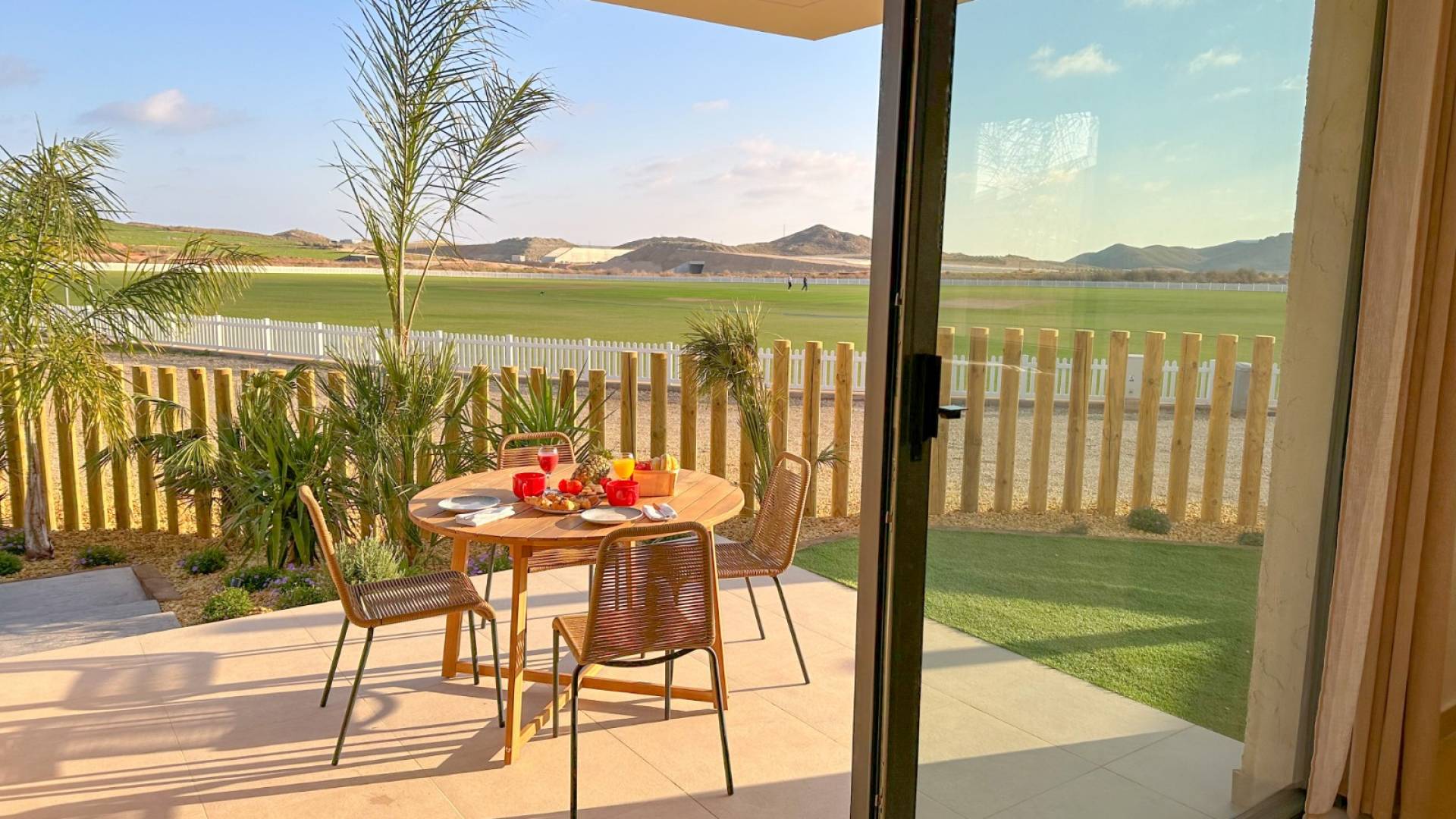 Neubau - Gefüllt - Las Cunas - Palomares - Desert Springs Resort