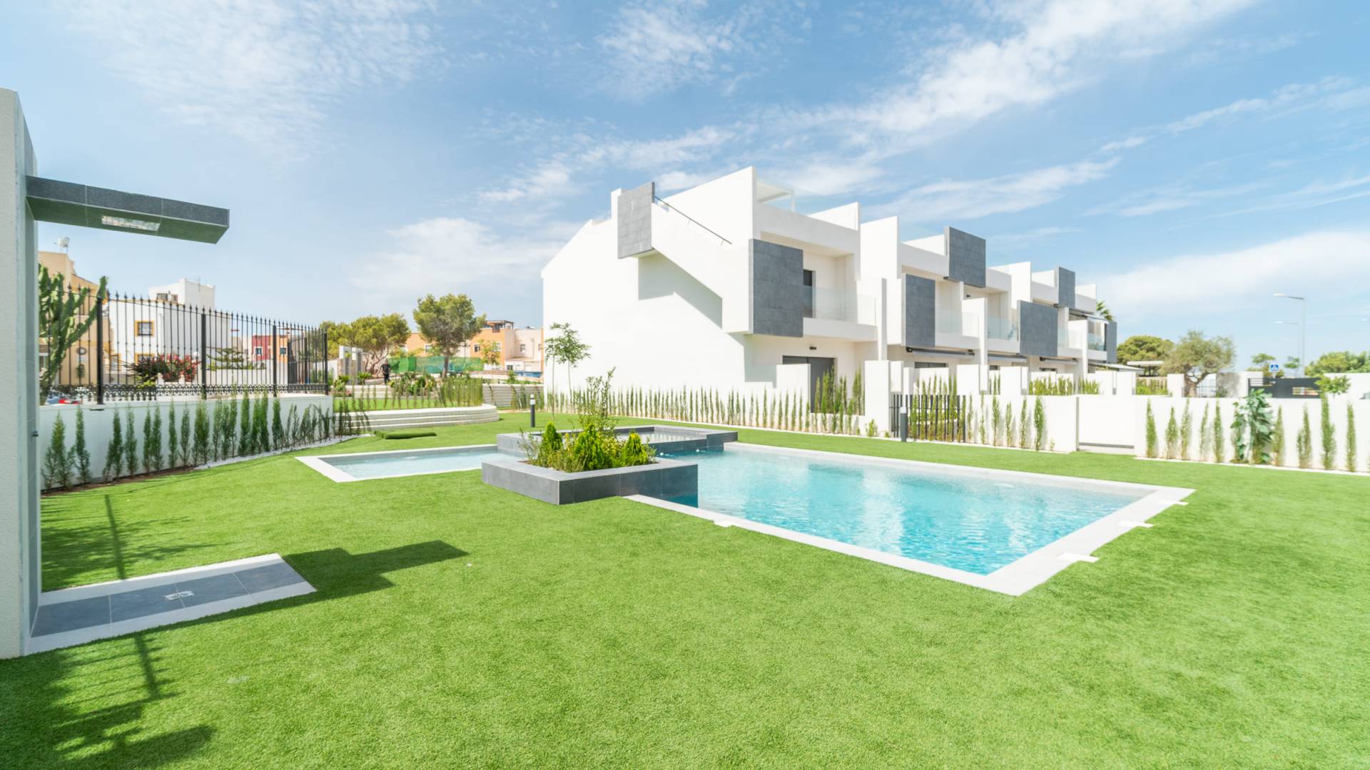 Neubau - Hochbungalow - Torrevieja