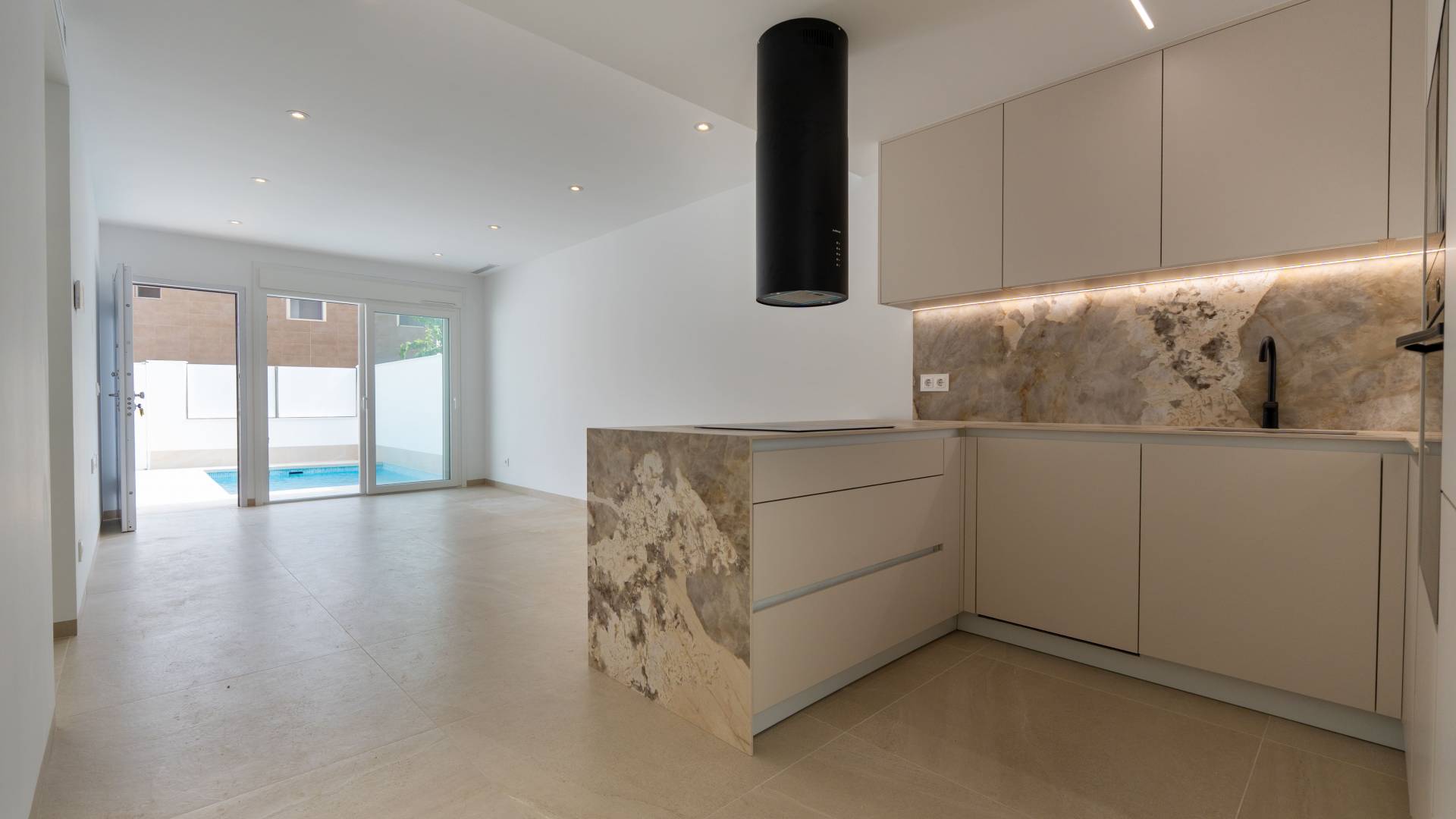 Neubau - Losgelöst - Las Esperanzas