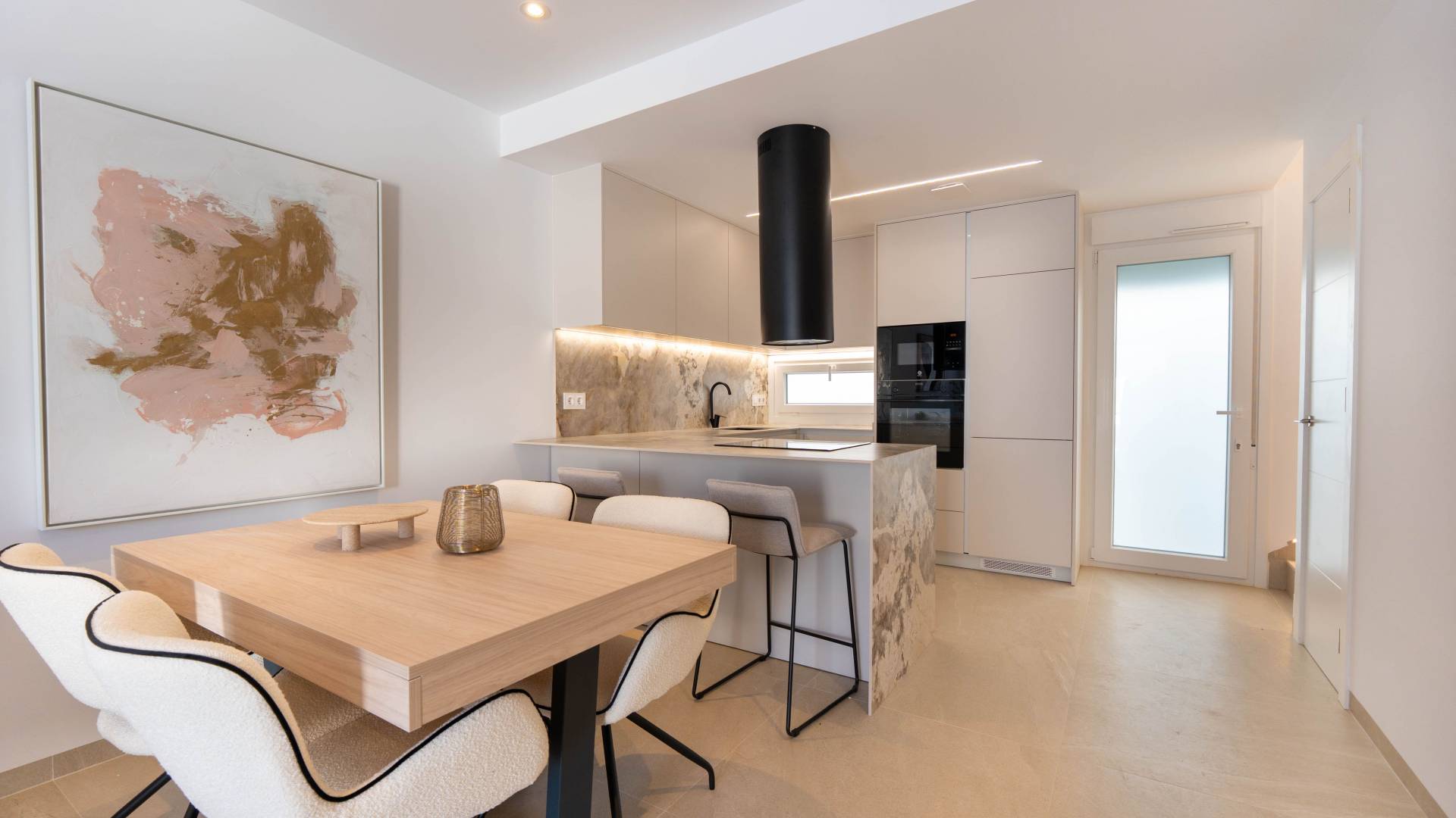 Neubau - Losgelöst - Las Esperanzas