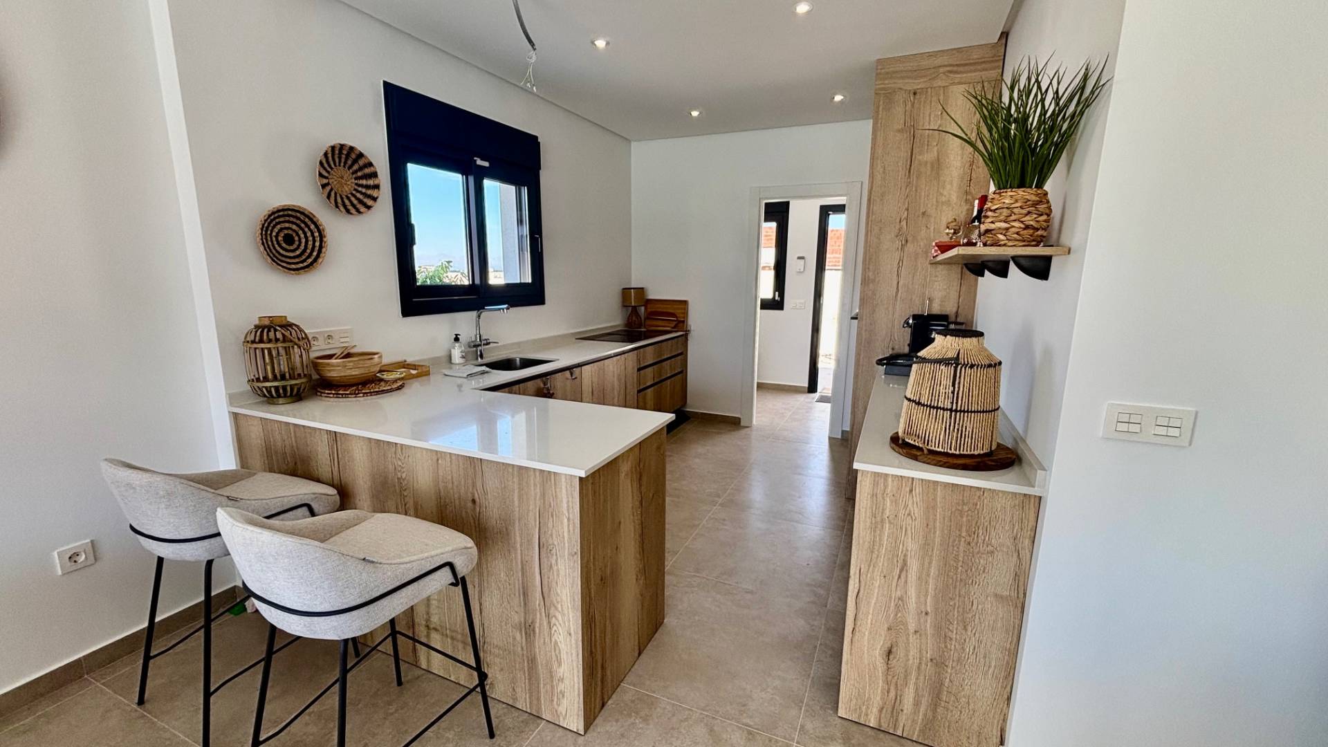 Neubau - Losgelöst - Rafal