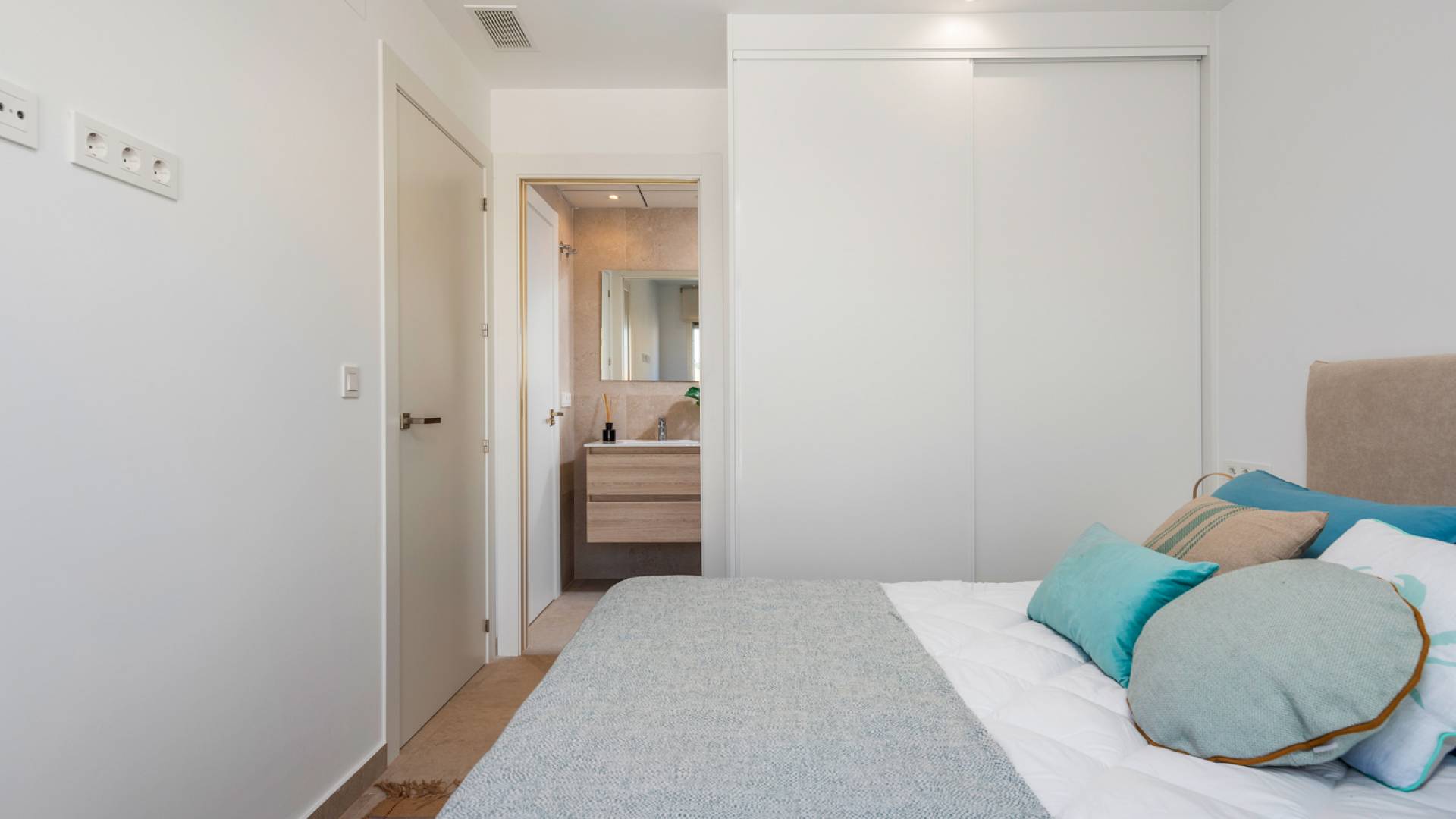 Neubau - Losgelöst - 